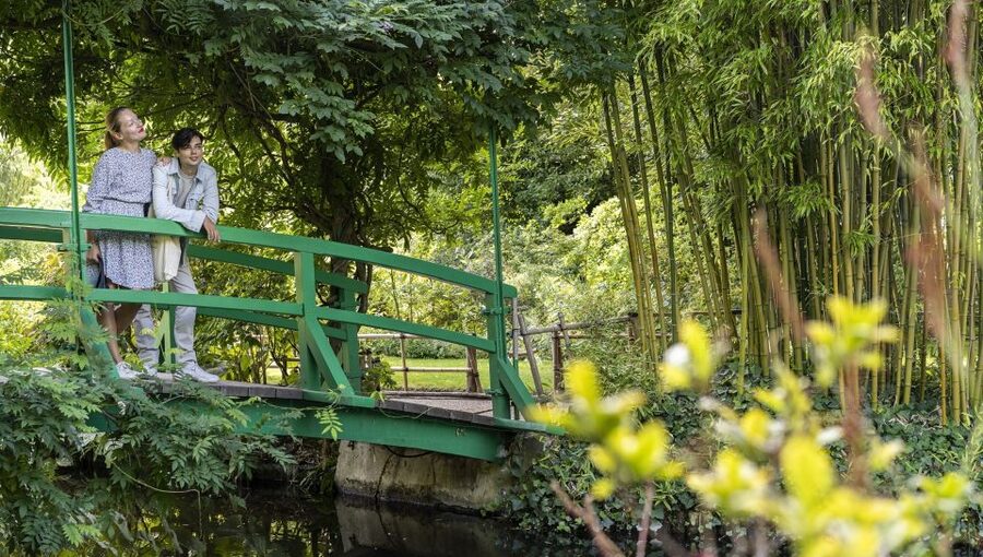From Paris: Monet Impressionism Tour to Giverny by Minibus - Entering Monet’s House: how the day turns from pretty to personal