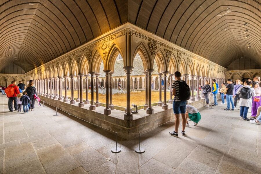 From Paris: Mont Saint Michel Day Trip with a Guide - Why Mont Saint-Michel fits a 14-hour Paris day trip