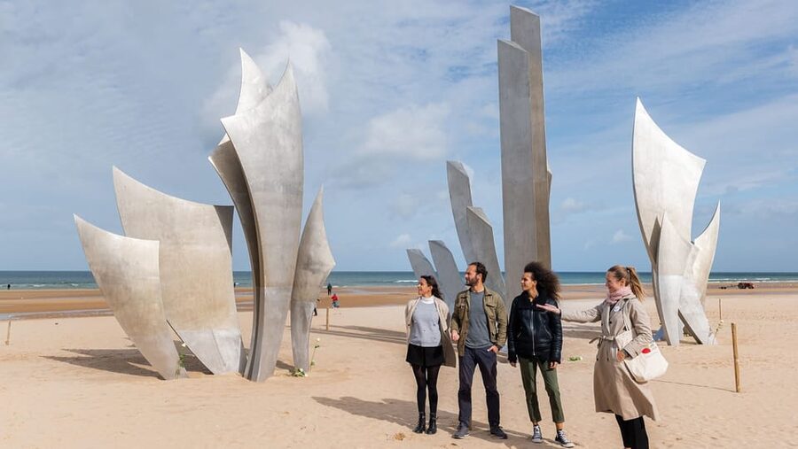 From Paris: Normandy D-Day Beaches Day Trip with Lunch - Who this Normandy D-Day day trip suits best