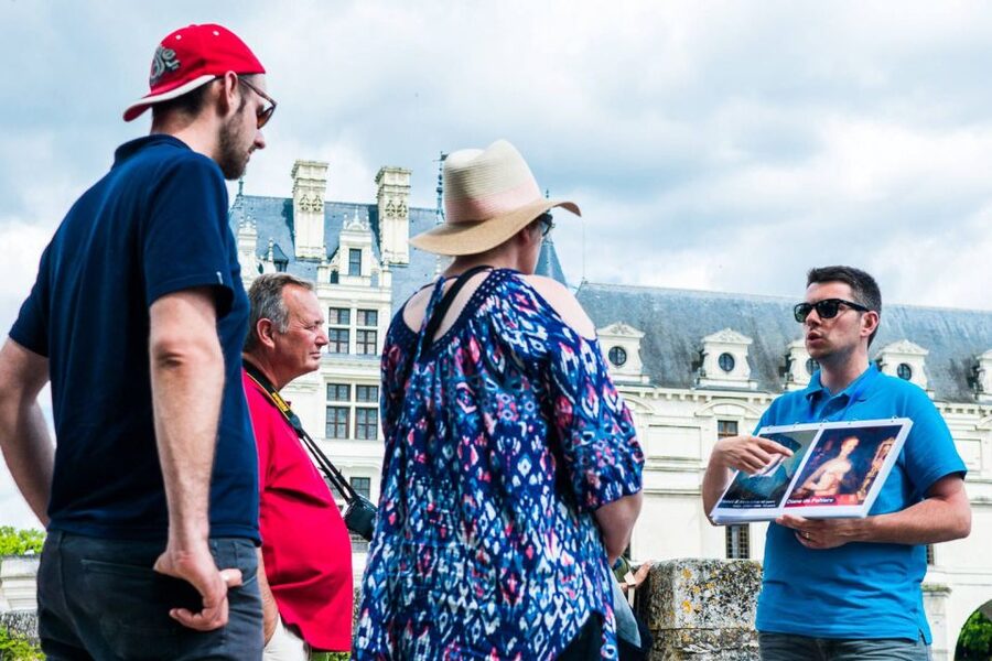 From Paris: Small-Group Loire Valley Castles Full-Day Tour - How to avoid the rushed feeling at three major châteaux