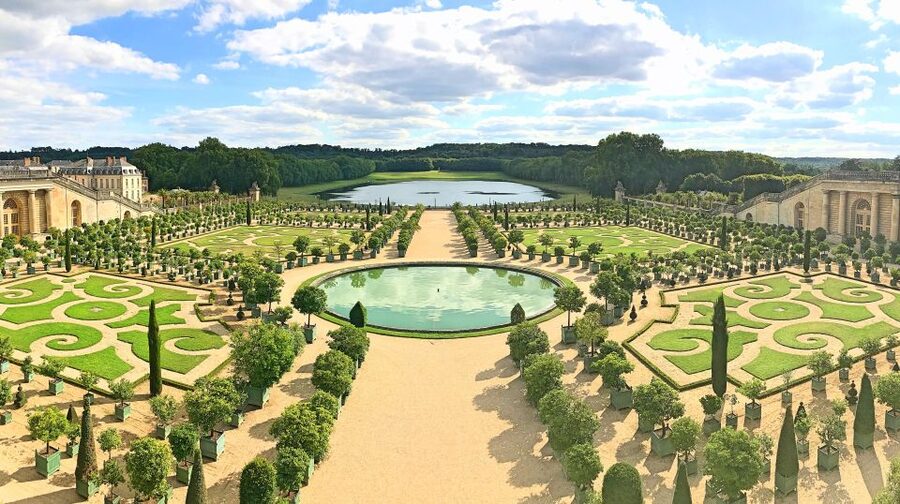 From Paris: Versailles Guided Tour with Skip-the-Line Ticket - Skip-the-line from central Paris, then a focused half-day at Versailles