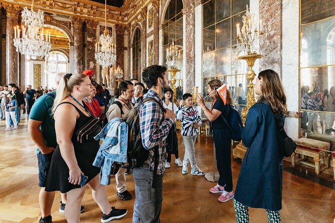 From Paris: Versailles Palace Live Tour with Gardens Access - Choosing the garden guided tour or Marie-Antoinette options