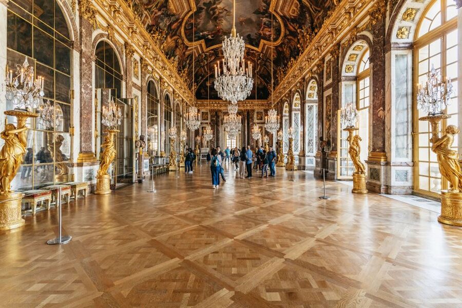 From Paris: Versailles Skip-the-Line Tour & Gardens Access - Key points to know before you go