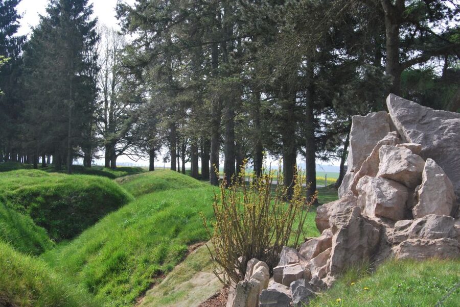 From Paris: WWI Somme Battlefields Full-Day Tour - Delville Wood, Pozières, and Mouquet Farm: where names meet geography
