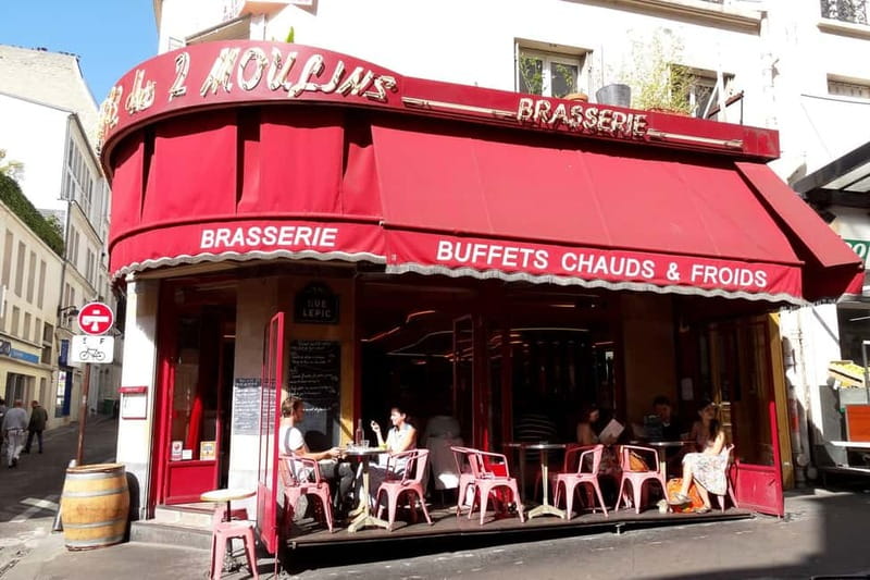 German private Walking Tour through Montmartre & Passages - What makes this Montmartre and passages route special