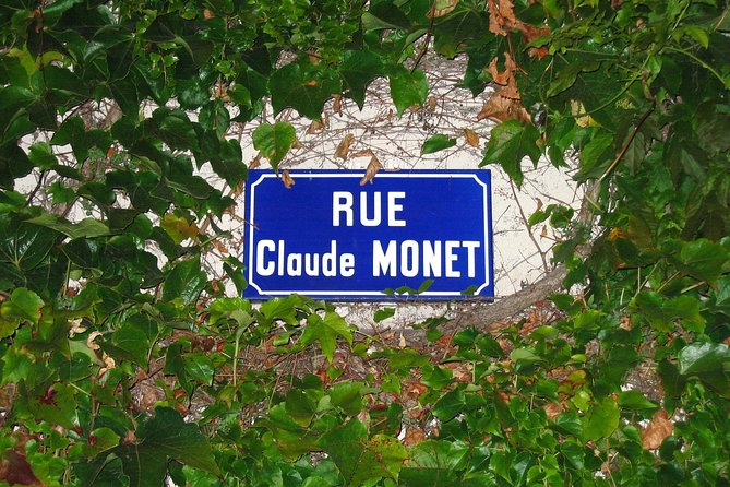Giverny and Monet's House Half Day Trip from Paris Guide or Audio - Guide quality makes or breaks the experience