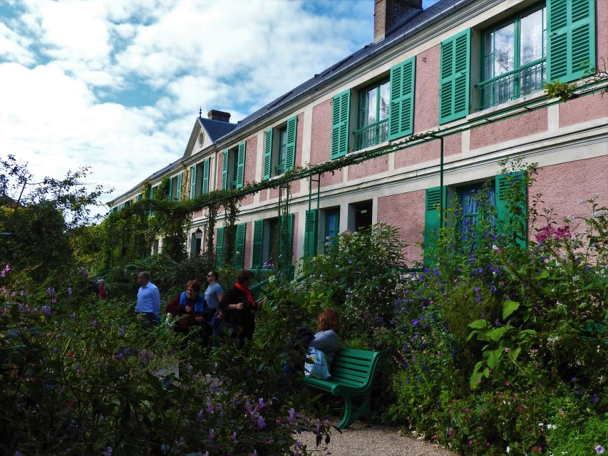 Giverny: Monet’s House and Gardens Skip-the-Line Tour - Photo Time, Group Size, and How to Get the Best Views