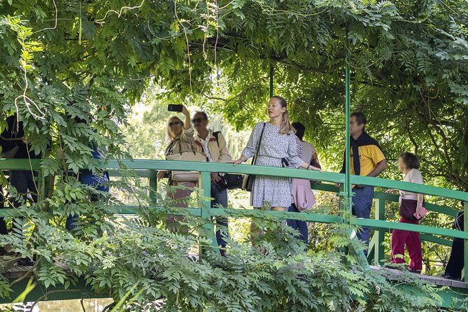 Giverny & Monet's House Audio Guided Half-day Tour from Paris - Time Management: Clos Normand vs. House, and Why Two Hours Can Feel Short