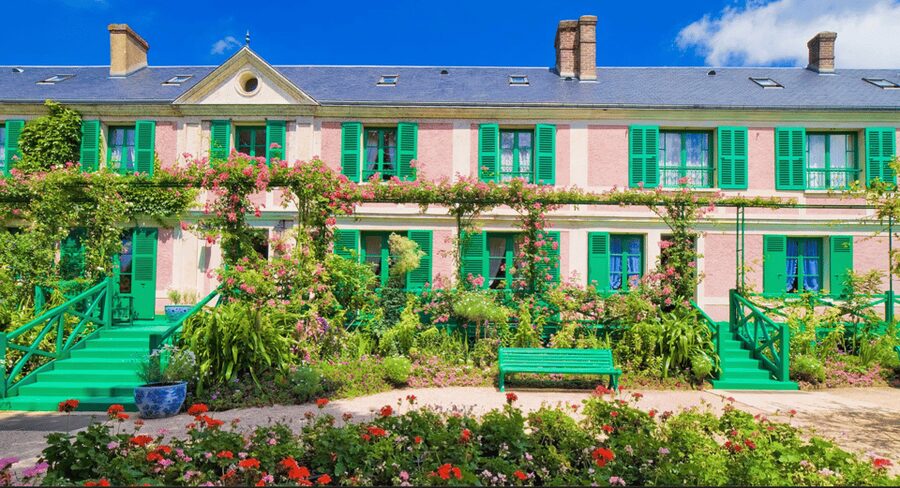 Giverny: Monet's House & Gardens Private Guided Tour +Ticket - The Water Garden Walk: Water Lilies, Bridges, and That Famous Reflected Light
