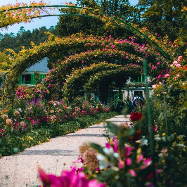 Giverny : Monet's house & Gardens Private tour from Paris - Key Highlights You Should Know Before You Go