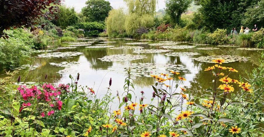 Giverny Versailles Trianon Small Group by Minivan from Paris - Key highlights worth planning around