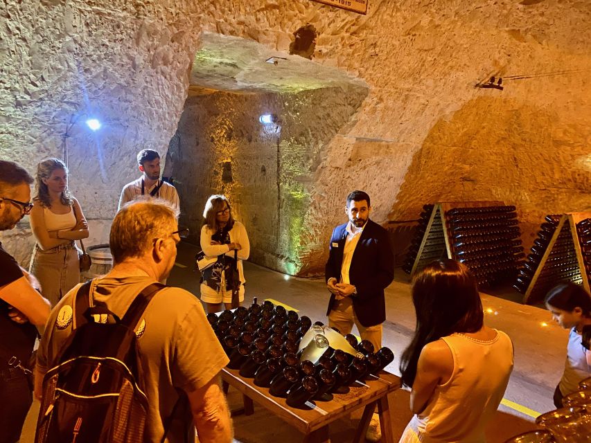 Grand Vintage Private Champagne Moet Chandon Veuve Clicquot - Moët et Chandon: underground cellars and a Grand Vintage tasting