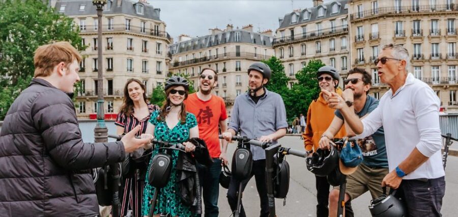 Guided Electric Scooter Tour of Paris - Entering the ride: training, helmets, and real safety rhythm