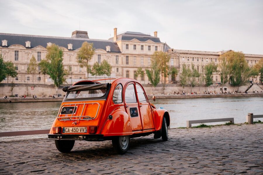 Guided Tour of Paris in Classic Convertible - Starting at Sacré-Cœur: The Break That Sets the Tone