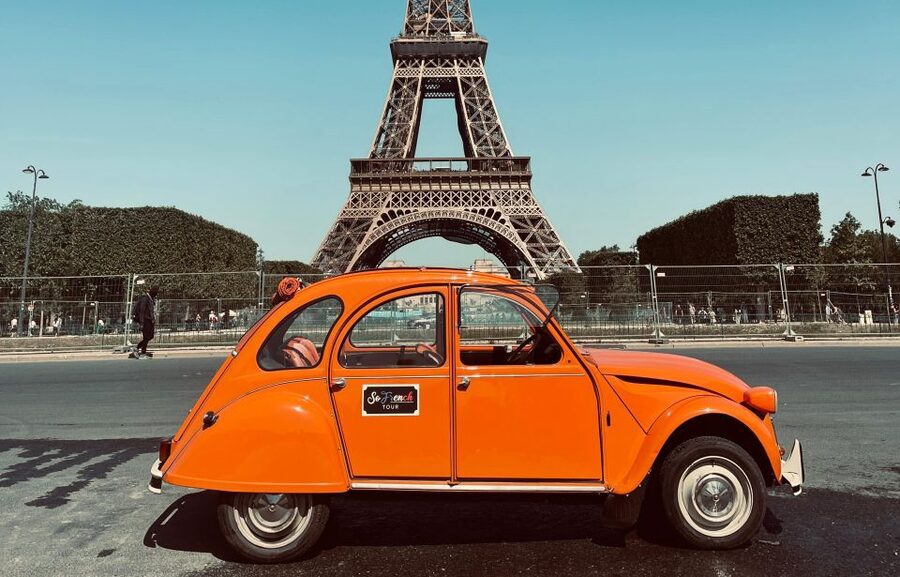 Guided Tour of Paris in Classic Convertible - Paris Icons by the Clock: Eiffel Tower, Arc de Triomphe, Notre-Dame