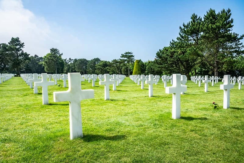 Guided Tour of the Landing Sites and the Memorial of Caen - The Museum Guide Experience, and Why People Talk About Lena, Maryline, and Victoria
