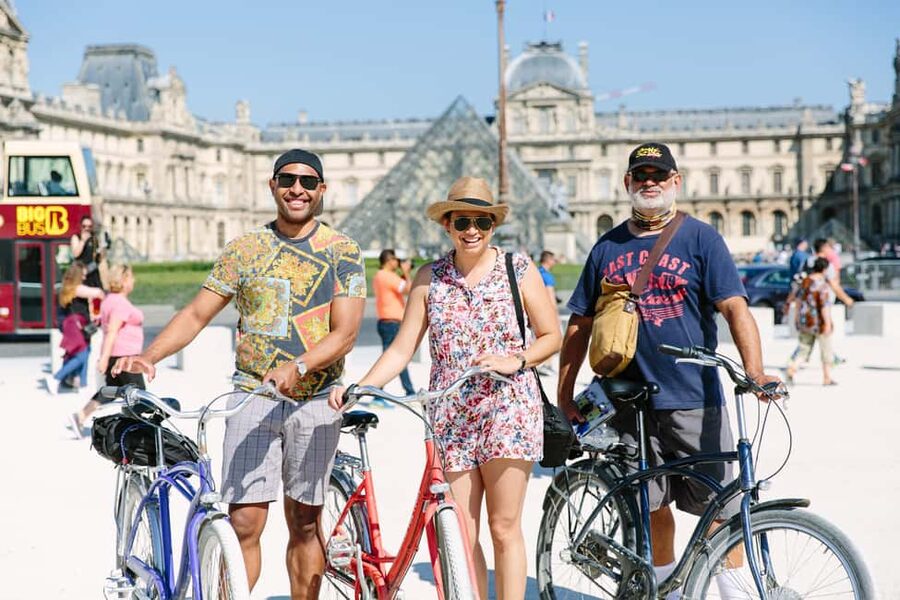 Highlights of Paris Bike Tour in English or Dutch - Price and value: is $51 worth 3 hours on wheels?