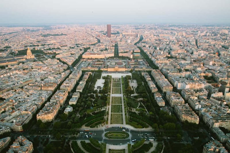 Highlights of Paris Bike Tour in English or Dutch - Place de la Concorde: the landmark that turns names into places
