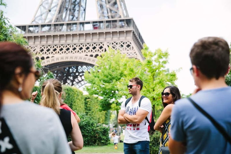 Highlights of Paris Bike Tour in English or Dutch - Where you meet (Dupleix, line 6) and how the 3 hours usually feel