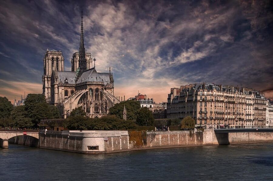 Historic Paris Walking Tour in English - Tuileries Gardens and the 19th-century Paris makeover
