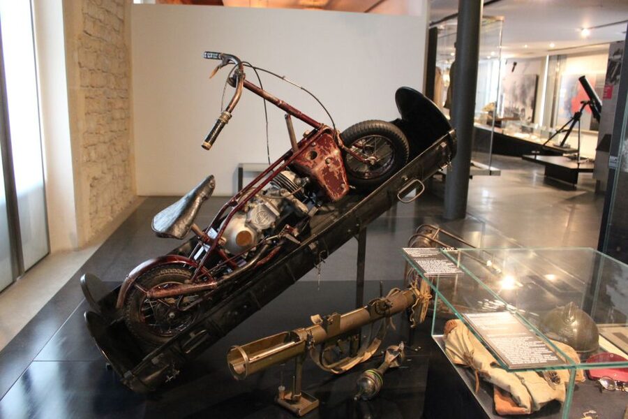 Invalides War Museum the World Wars Guided Tour - Price and value: is $128 for 2 hours a good deal?