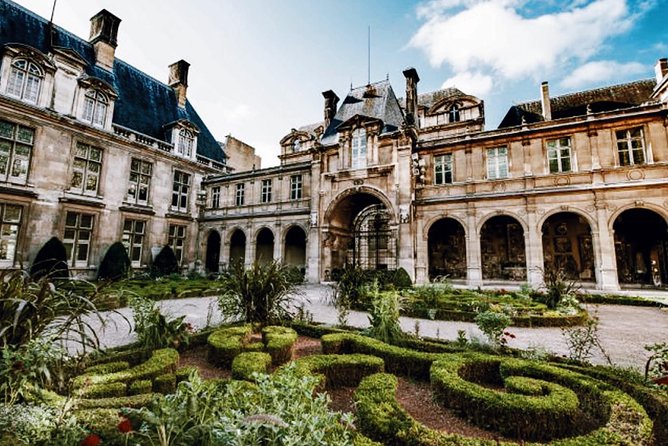 Le Marais District & Jewish Quarter Guided Walking Tour 12ppl Max - Key things to notice before you go