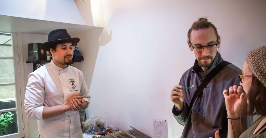 Le Marais: Pastry and Chocolate Food Tour - Why Le Marais Feels Like a Food Treasure Hunt
