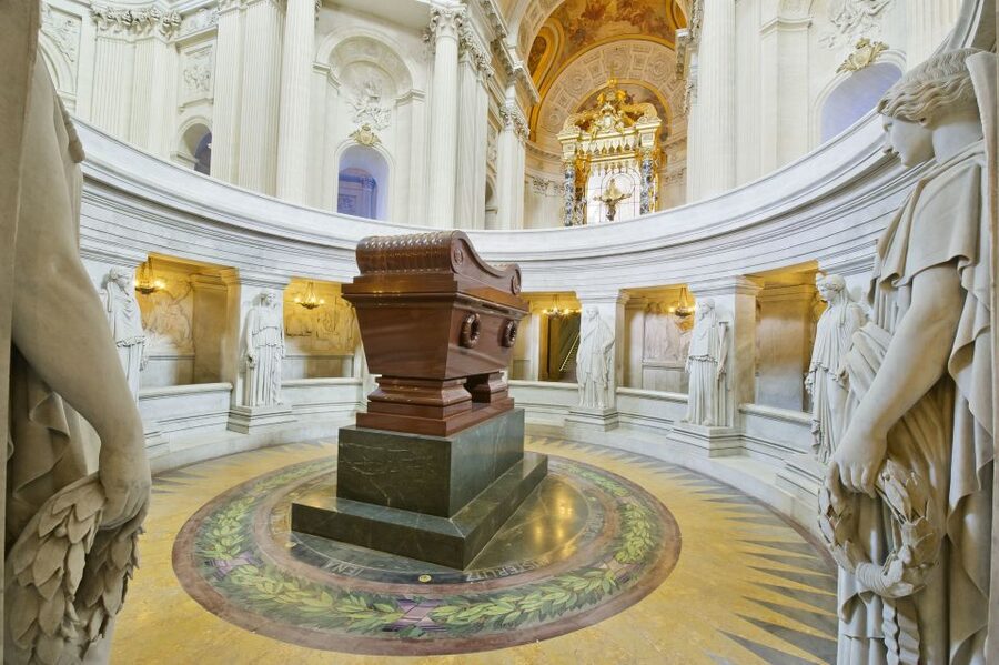 Les Invalides: Napoleon's Tomb & Army Museum Entry - Entering Les Invalides: Ticket Strategy and Timing That Saves Time