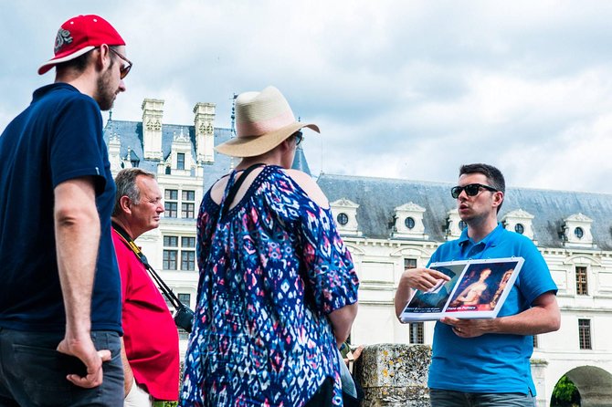 Loire Valley Wine and Castles Small-Group Day Trip from Paris - Château Royal d’Amboise: hilltop views, ramparts, and a medieval town break