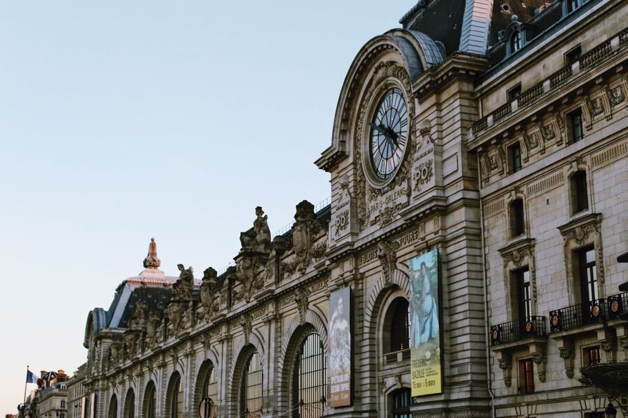 Louvre and Musée d'Orsay with Reserved Entry Ticket - Lunch break, then a quick walk to Orsay