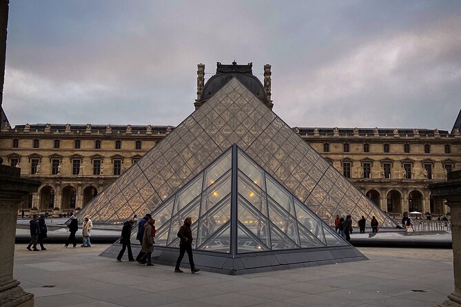Louvre Highlights & Mona Lisa Guided Tour - The Tour Format: A Guided Sprint with Space to Look