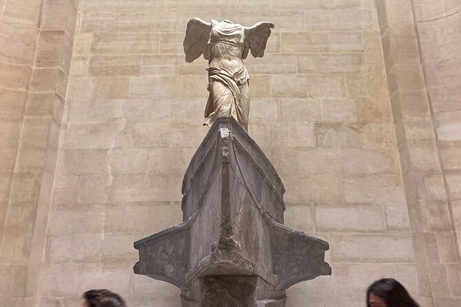Louvre Highlights & Mona Lisa Guided Tour - Stop Inside the Louvre: How the Mona Lisa Moment Becomes More Than a Photo