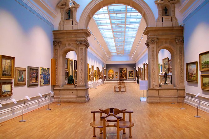 Louvre Museum Guided Tour Options with Timed Entry - Inside the Louvre with a private guide: what you gain