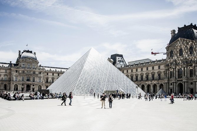 Louvre Museum Guided Tour Options with Timed Entry - Three ways to experience the Louvre, and how to choose