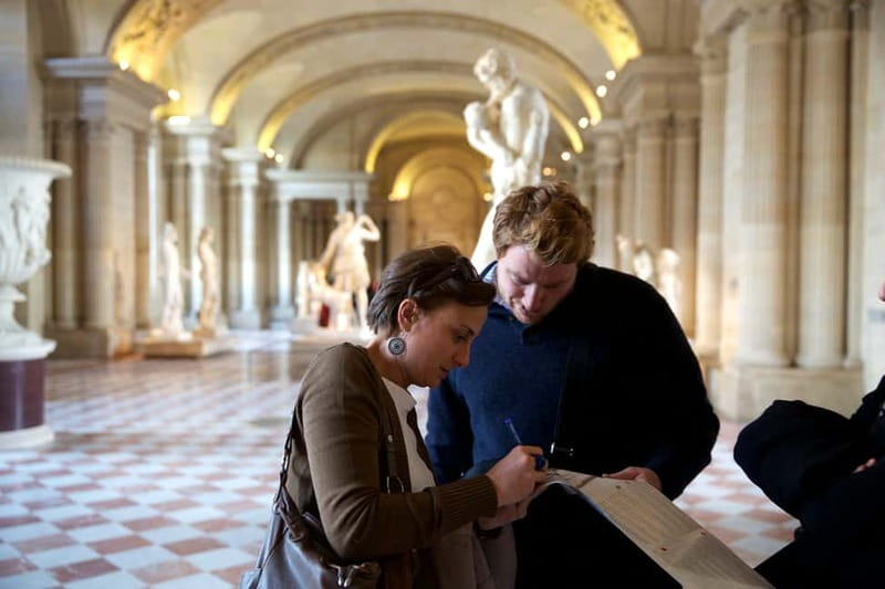 Louvre Museum: Mona Lisa Without the Crowds Last Entry Tour - Who should book this Mona Lisa last-entry tour, and who should not