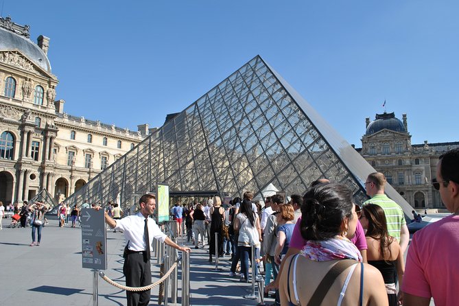 Louvre Museum Skip the Line Entry with Introduction to Mona Lisa - Priority Access, Real Security, and What 30 Minutes Can Do