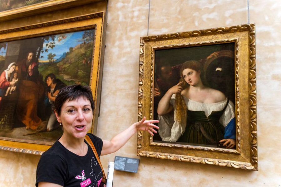 Louvre Museum: Skip-the-Line Small Group Guided Tour - The Mona Lisa moment, plus the Renaissance stories you’ll actually remember
