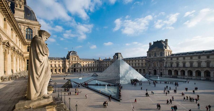 Magnificent tour of the Louvre + Mona Lisa pass - What the Mona Lisa guidance actually helps you do