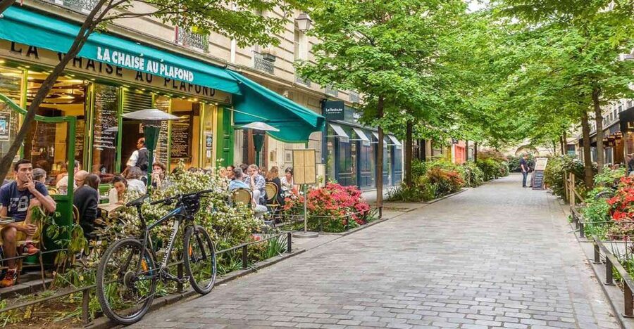Marais District of Paris Guided Walking Tour - Place des Vosges, Why This Square Is More Than a Pretty Backdrop