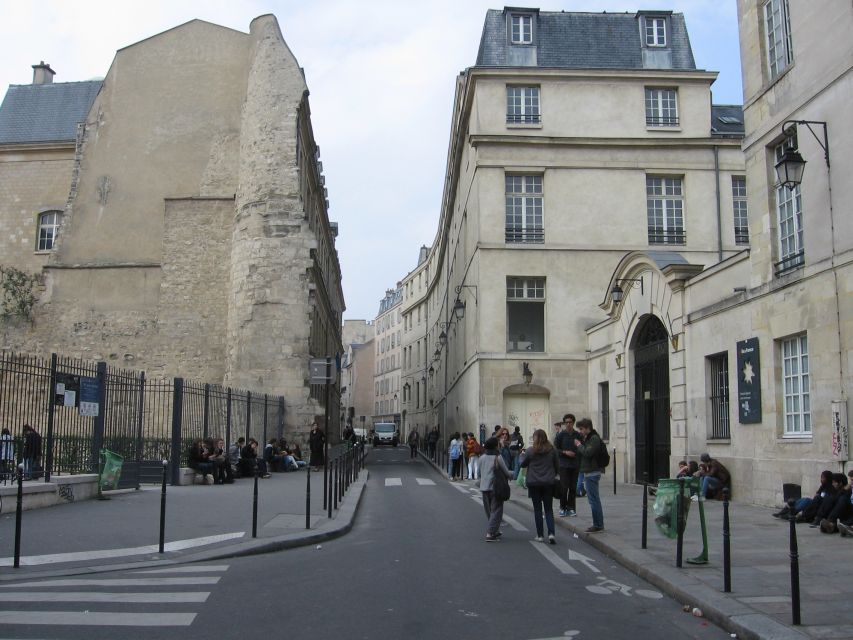 Marais Walking Tour: Lifestyle in Paris - The Core Route: Monuments, Then the Marais Streets Between Them