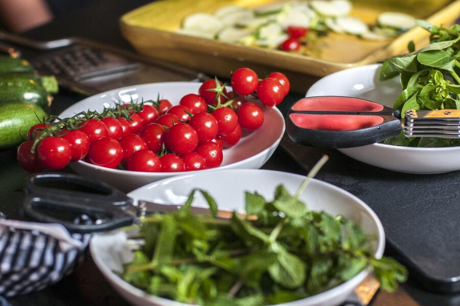 Market Visit and Cooking Class with a Parisian Chef - Hands-On Cooking With a Small Group (and Why That Changes Everything)