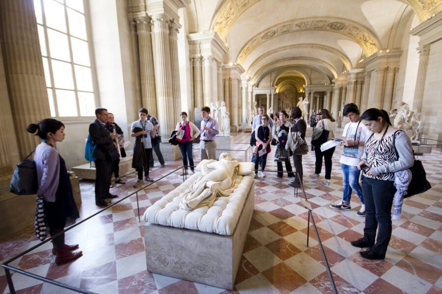 Mona Lisa & Louvre Masterpieces Tour with Reserved Access - Optional Wine and Cheese in Central Paris: The Perfect Afterparty