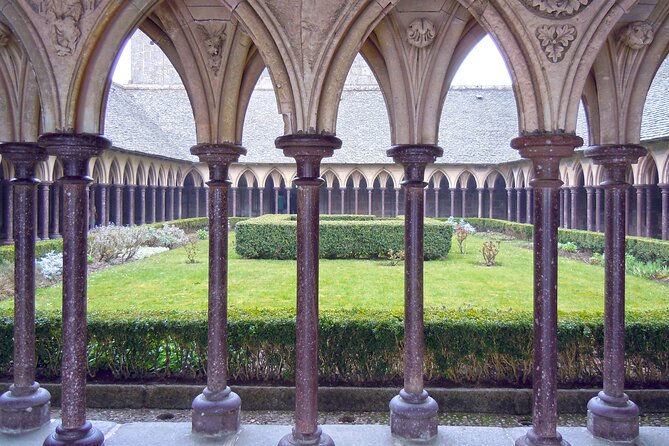 Mont Saint Michel Day Trip from Paris with English Speaking Guide - How your free time on the island actually plays out
