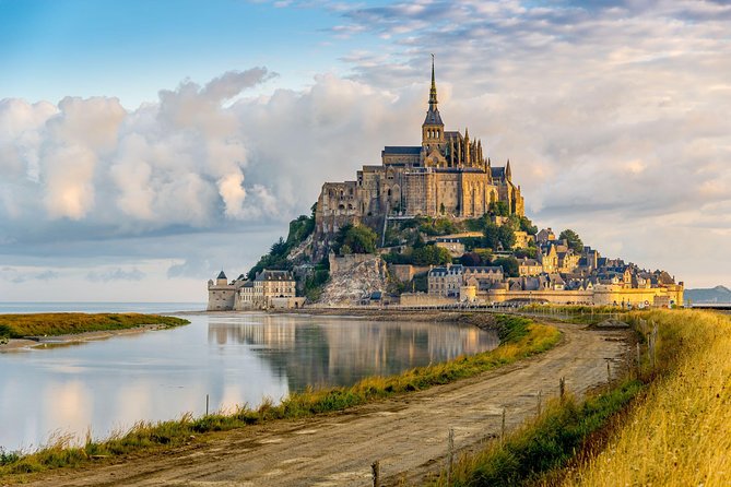 Mont Saint Michel Guided Day Trip with Abbey Entry from Paris - Getting your shoes and stamina right (so you enjoy the day, not fear it)