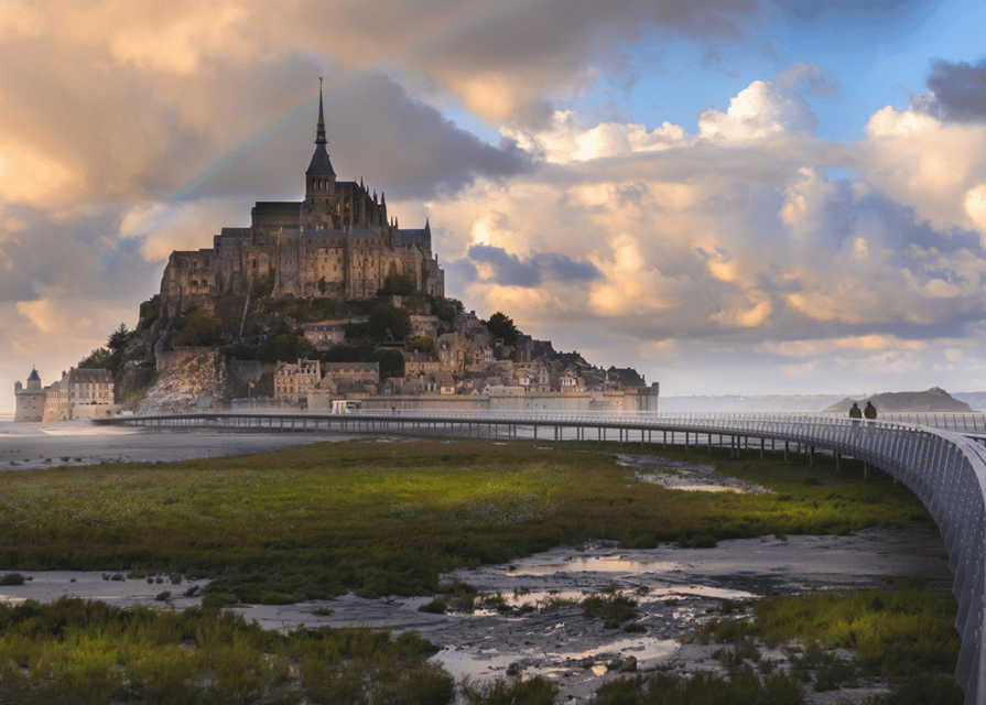 Mont-Saint-Michel: Private Guided Tour with Abbey Entrance - Stop 1: Guided Time on Mont-Saint-Michel (About 45 Minutes)
