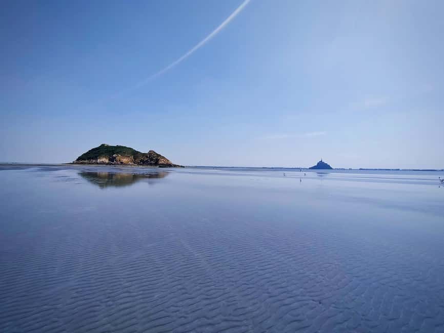 Mont-saint-Michel : Walk in the heart of the Bay - Barefoot sands, thigh-deep rivers, and the quicksand lessons that make it feel safe