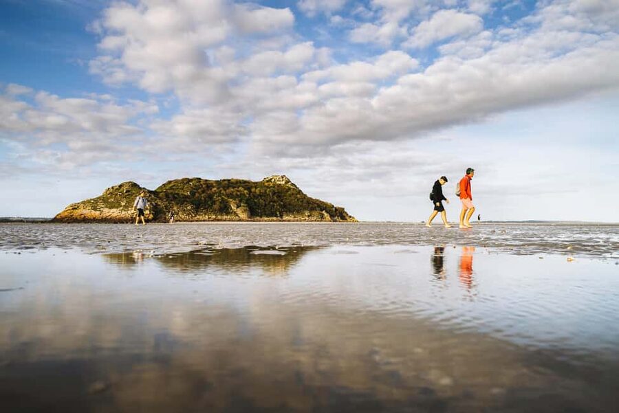 Mont-saint-Michel : Walk in the heart of the Bay - Rules you must respect: no shoes, no jeans, no strollers