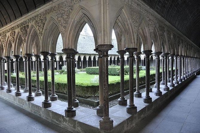 Mont St Michel Full Day Tour with a National Guide from Bayeux - What the small-group size changes for you
