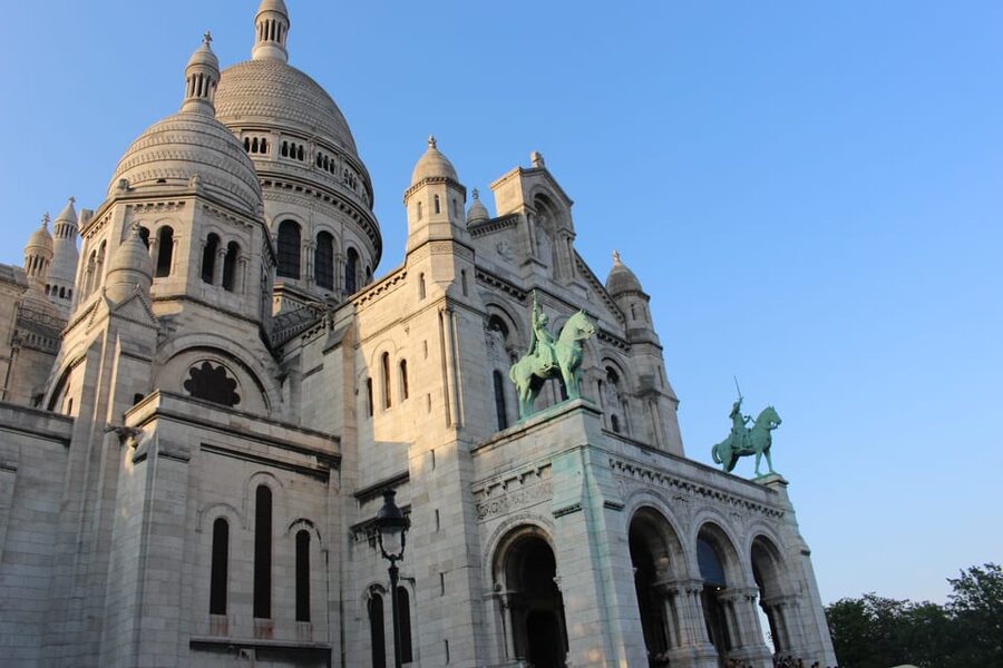 Montmarte painting session and walking tour for kids ! - Price and logistics in plain terms