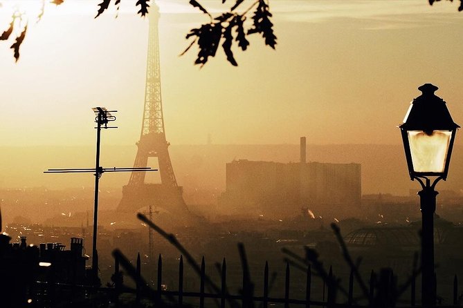 Montmartre District and Sacre Coeur - Exclusive Guided Walking Tour - Sacré-Cœur Summit Views, Inside Time, and the Best Photo Moments
